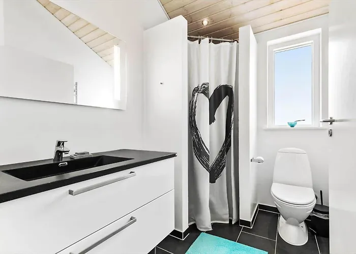 8302-kolind-falkevej-34 Kolind