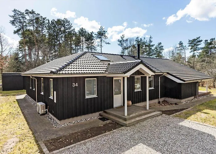 8302-kolind-falkevej-34 *